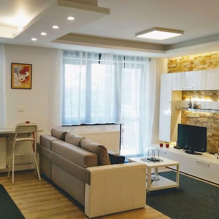 Studio 10 Buşteni Exterior foto
