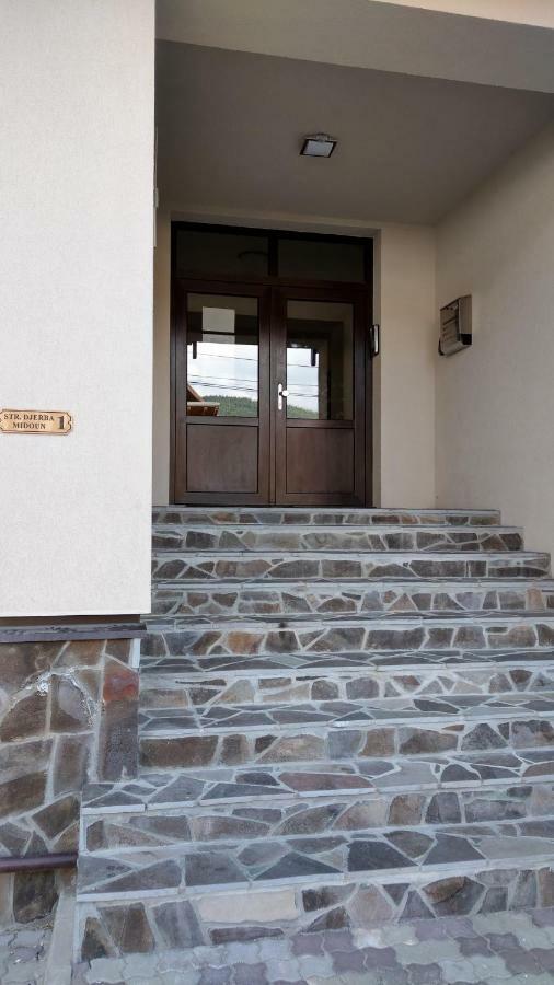 Studio 10 Buşteni Exterior foto